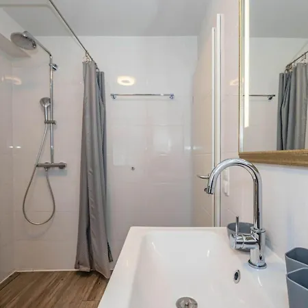 With 1 Bedroom Prázdninový dům *